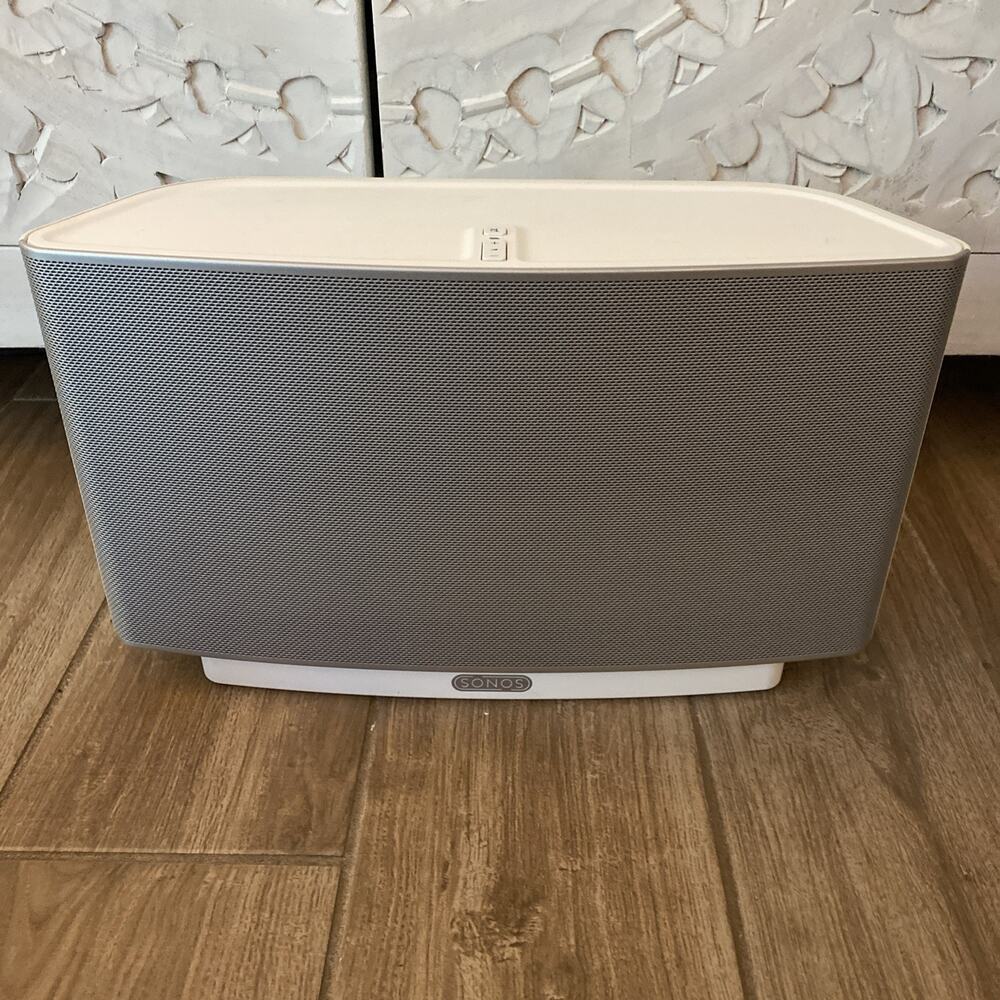 Sonos play 5 Wireless Music Speaker System Gen 1 Streaming White - S1 App Only